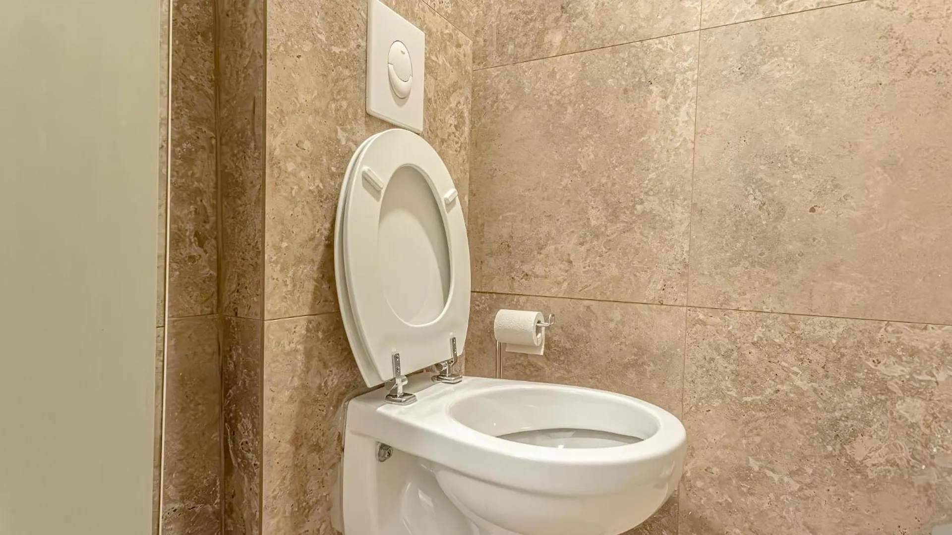 18 Min To City Center Via U3 - Lovely 1Br Ground Floor Gem Vienna Apartment